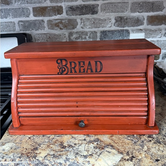 Vintage Style Bread Box
